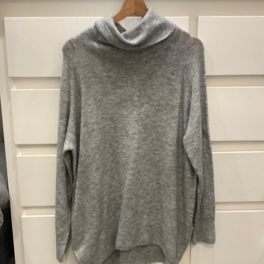 H&M sweater
